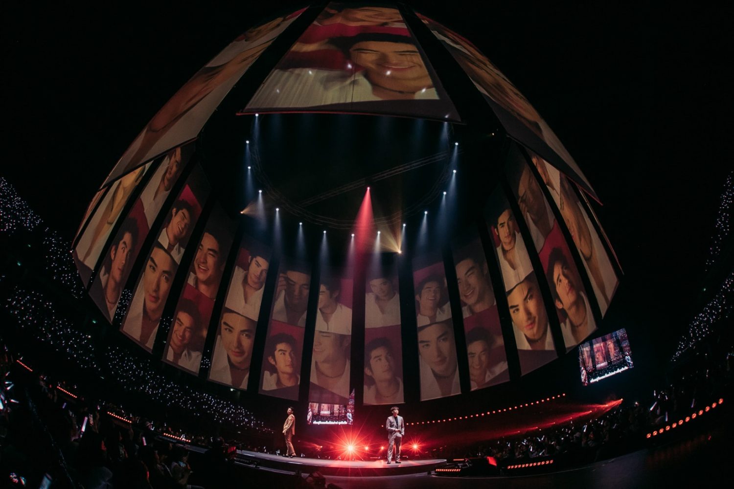 เวทีคอนเสิร์ต D2B อิมแพค เมืองทองธานี