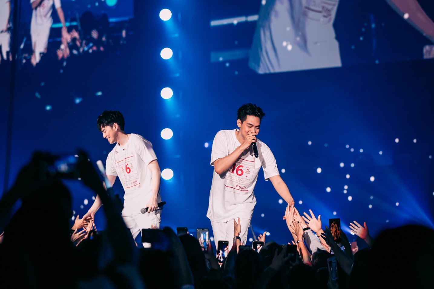 Daddy D2B จับมือกับแฟนคลับใน D2B Concert